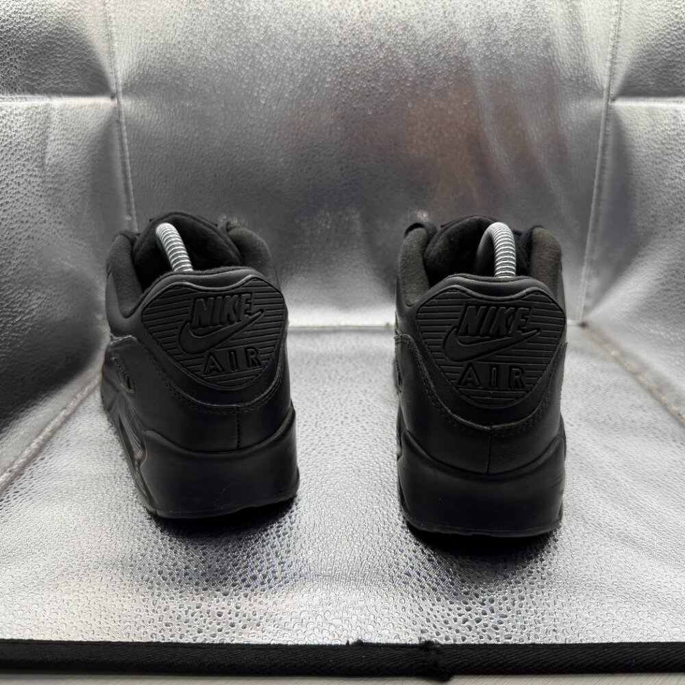 Size 8 Nike Air Max 90 Black Leather Essential Mens Athletic Sneakers 302519-001 - Picture 8 of 10